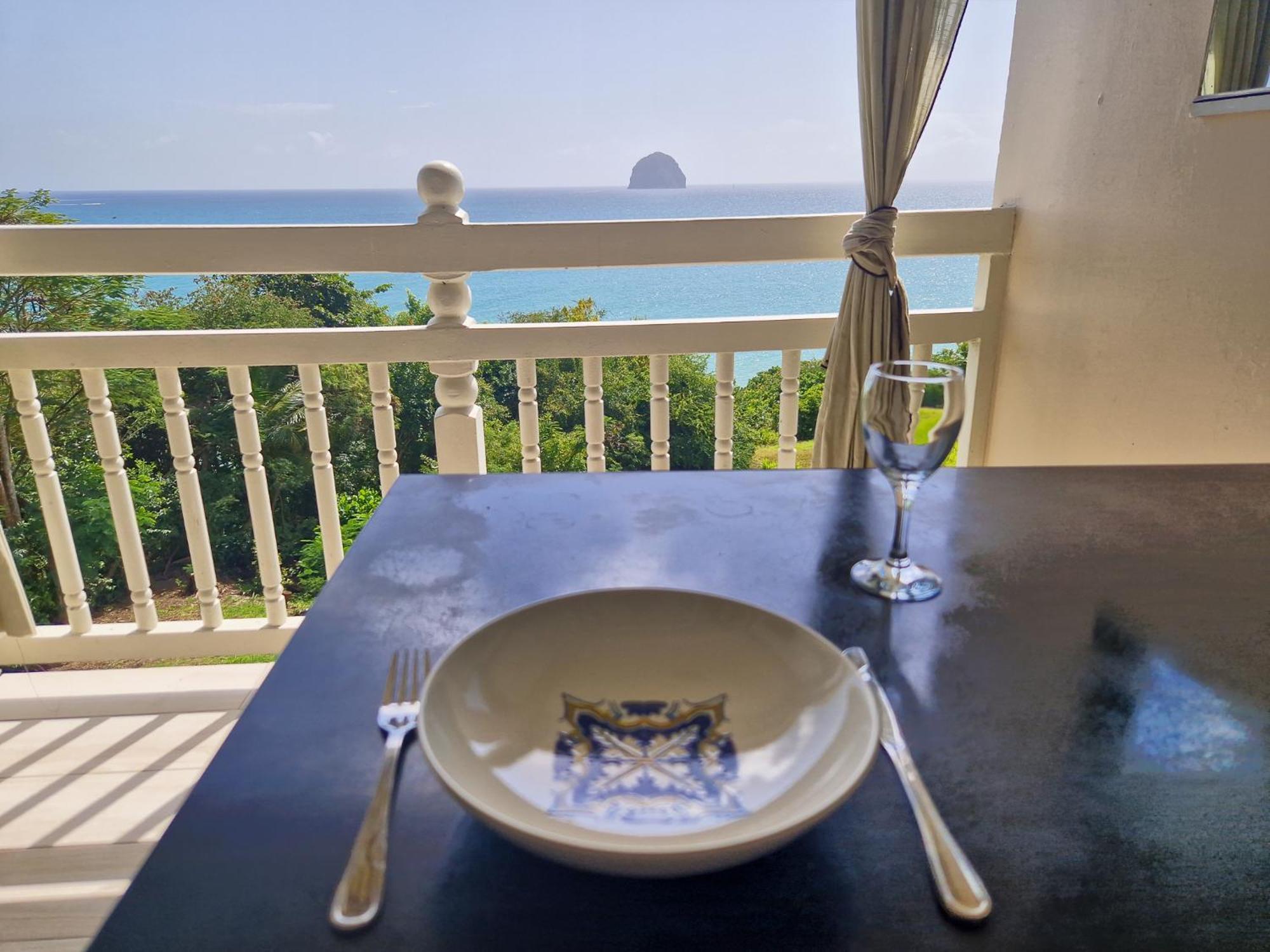Appartement Terrasse Vue Mer Et Piscine Ле-Диаман Экстерьер фото